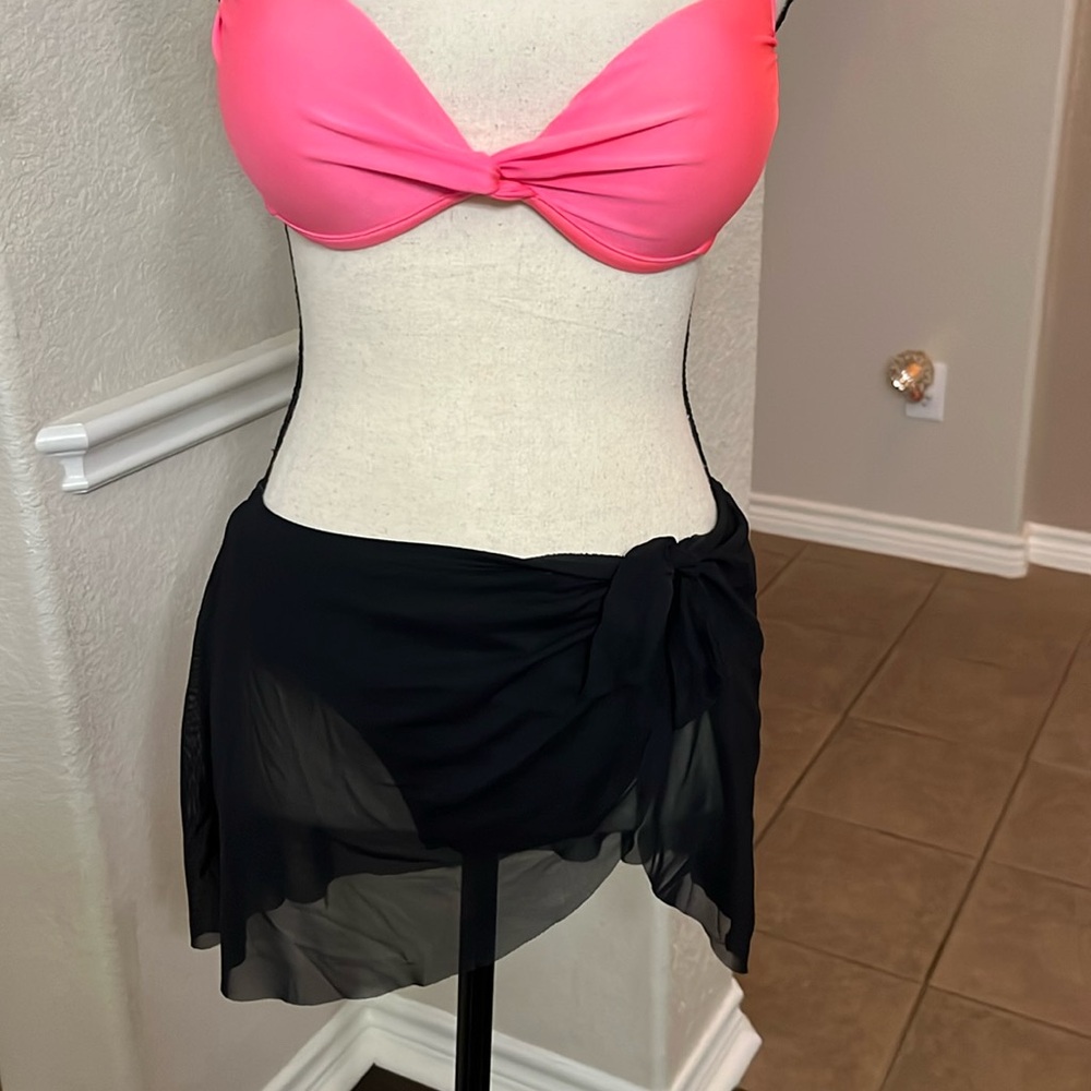 Time and Tru black swimsuit mesh skirt Size M (8-10)